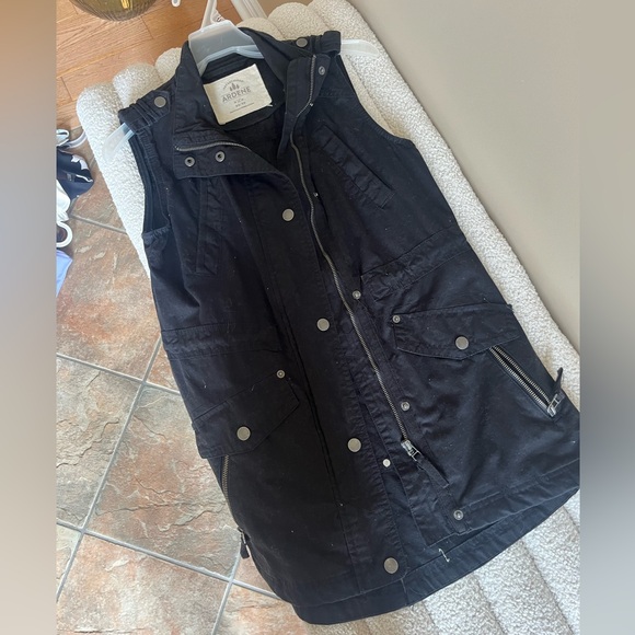 Cargo Vest - Picture 1 of 2